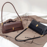 HULIANFU Bag women's niche design retro baguette underarm bag advanced sense popular new trendy single shoulder portable women's bag hand carry