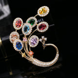 2025 New color zircon corsage coat coat clothing fashion accessories personalized animal high-end pin peacock