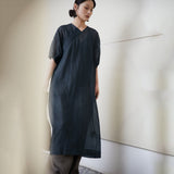 popular spring and summer new dress V-neck medium and long, blue loose silhouette dress B0103