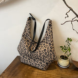 HULIANFU 2025 Bag women's autumn and winter new leopard print pattern single shoulder portable oblique span nylon women's bag large capacity shopping bag bucket bag