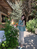 summer live broadcast hot sale, set-to-dye white, elegant and lazy Sanzhai sleeveless top, pleated fringed skirt for women