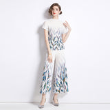 popularT-shirt women's new high-end niche age-reducing suit pleated versatile top loose and thin pleated pants
