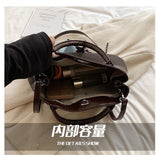 2025 Tote bag new matte bag women's retro versatile large-capacity shoulder bag fashion high-end commuter bag wholesale