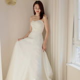 2025 Simple tube top light wedding dress  new satin  small trailing bride wedding temperament travel photography go out yarn woman
