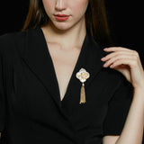 2025 New natural mother shell, national style retro cheongsam, corsage cardigan pin, magpie flower happy on the branches, fringed brooch
