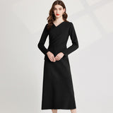 Real shot, fashionable thickened V-neck bottomed knitted sweater + vest dress, two-piece set, long-sleeved autumn and winter