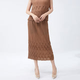 2025 Women's 2025 new skirt elastic waist loose temperament versatile medium and long one-step skirt pleated hip skirt