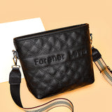 2025 messenger bag, new rhombus embroidery thread women's bag, large-capacity bucket bag, simple, fashionable and high-end shoulder bag.
