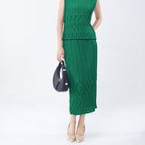 2025 Women's 2025 new skirt elastic waist loose temperament versatile medium and long one-step skirt pleated hip skirt