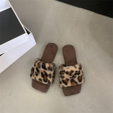 2025  Retro leopard print square head fluffy slippers women's outer wear popular autumn new temperament fluffy lazy one-word cotton drag