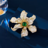 2025 Three-dimensional flower zircon brooch heavy industry high-end luxury fixed clothes pin temperament coat dress coat accessories