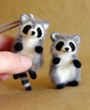 HULIANFU Non-finished  Pick Up Lovely Akita Dog Cat Panda Raccoon Rabbit Animal Wool Needle Felting Package material DIY Felted Kits