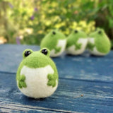 HULIANFU Non-Finished Felt Kit Cute Animal Collection Panda Squirrel Cat Penguin Doll Wool Felt Poked Kitting DIY Felting Materials