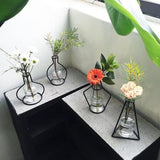 HULIANFU Nordic Flower Ornaments Home Party Decoration Vase Abstract Black Lines Minimalist Abstract Iron Vase Dried Flower Vase Racks
