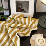 HULIANFU Luxurious Towels Plaid Retro Checkerboard Cotton Bathrobe Women Robe Soft Sleepwear Kimono Warm Bath Robes Coat Towel Homewear