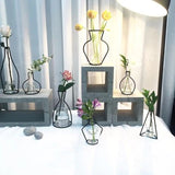 HULIANFU Nordic Flower Ornaments Home Party Decoration Vase Abstract Black Lines Minimalist Abstract Iron Vase Dried Flower Vase Racks