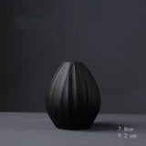 HULIANFU New Black Ceramic Small Vase Home Decoration Crafts Tabletop Ornament Simplicity Japanese-style Decoration