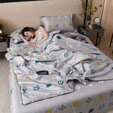 HULIANFU Luxury Summer Quilts Soft Emulation Silk Satin Quilted Quilt Machine Washable Air-conditioning Comforter Bedspread Thin Blanket