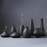HULIANFU New Black Ceramic Small Vase Home Decoration Crafts Tabletop Ornament Simplicity Japanese-style Decoration