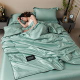 HULIANFU Luxury Summer Quilts Soft Emulation Silk Satin Quilted Quilt Machine Washable Air-conditioning Comforter Bedspread Thin Blanket