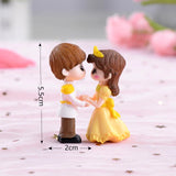 HULIANFU Mini Couple Figures Grandma Grandpa Sweety Lovers Couple Ornament For Fairy Garden Figurines Miniature Home Decoration